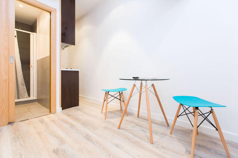 Ainb Las Ramblas-Colon Apartments Barcelona Exterior foto