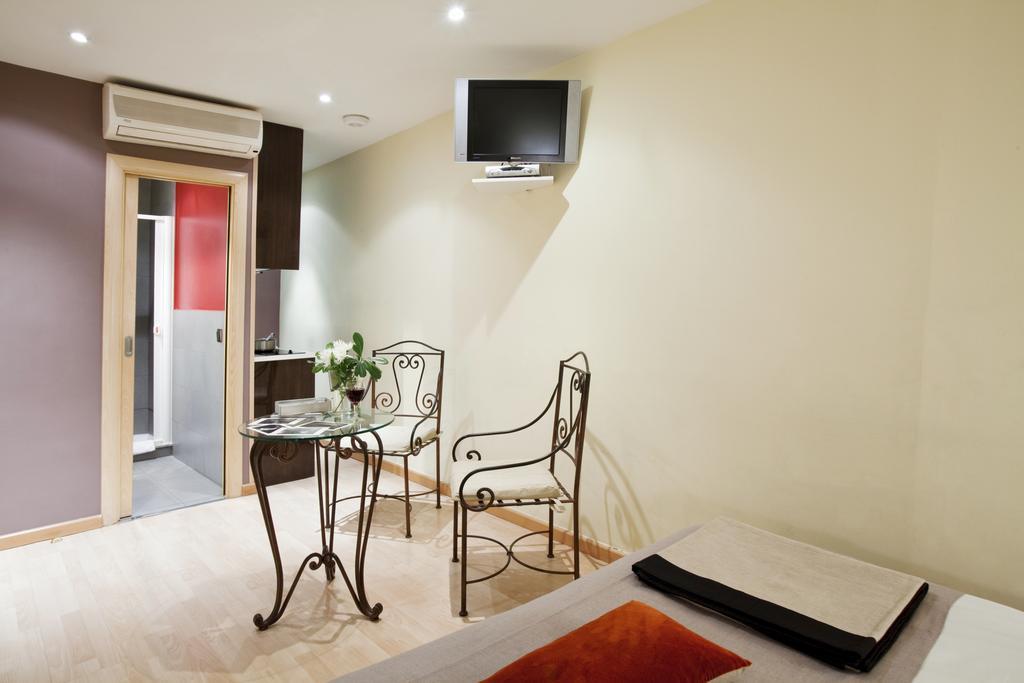 Ainb Las Ramblas-Colon Apartments Barcelona Exterior foto